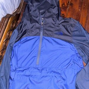 The North Face Men's Two-Tone Windbreaker